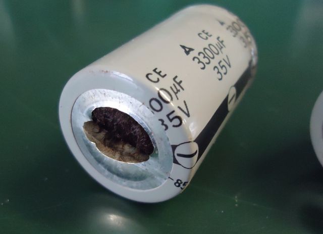 120727Capacitor-2.jpg